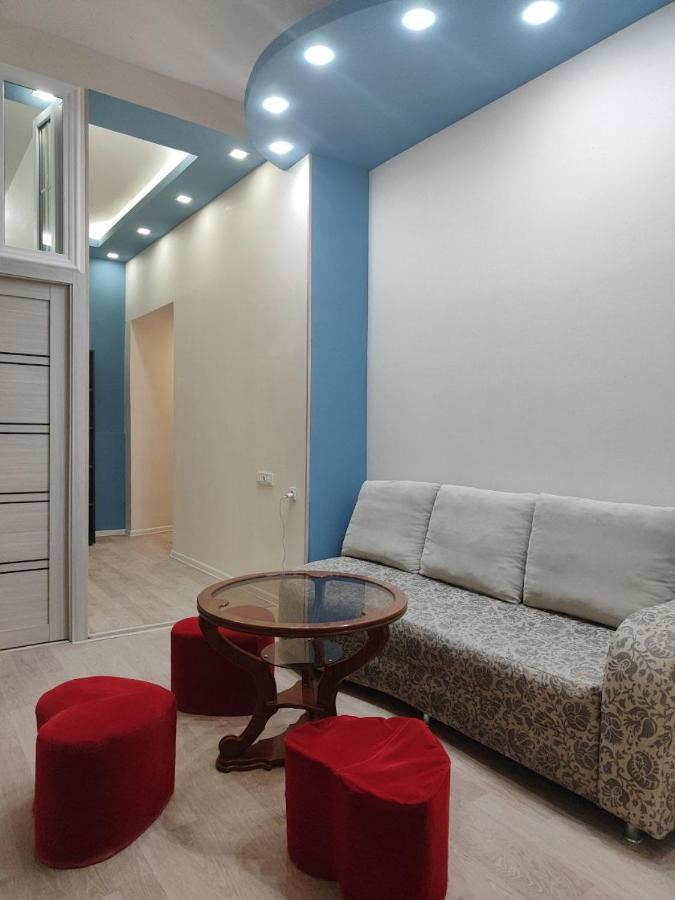 يريفان Guest House In The Small Center المظهر الخارجي الصورة
